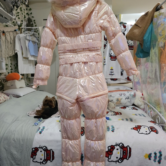 Stylish Pink Puffer Jacket - Picture 6 of 9